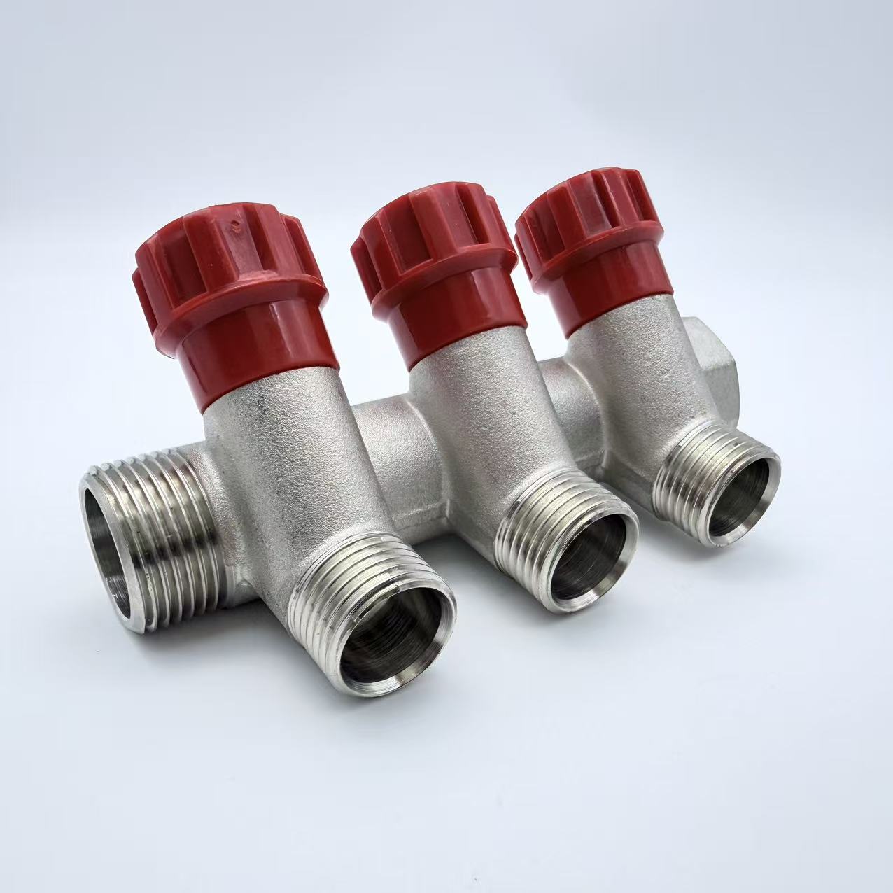 Manifold 45 ອົງສາສໍາລັບລະບົບຄວາມຮ້ອນໃຕ້ພື້ນ